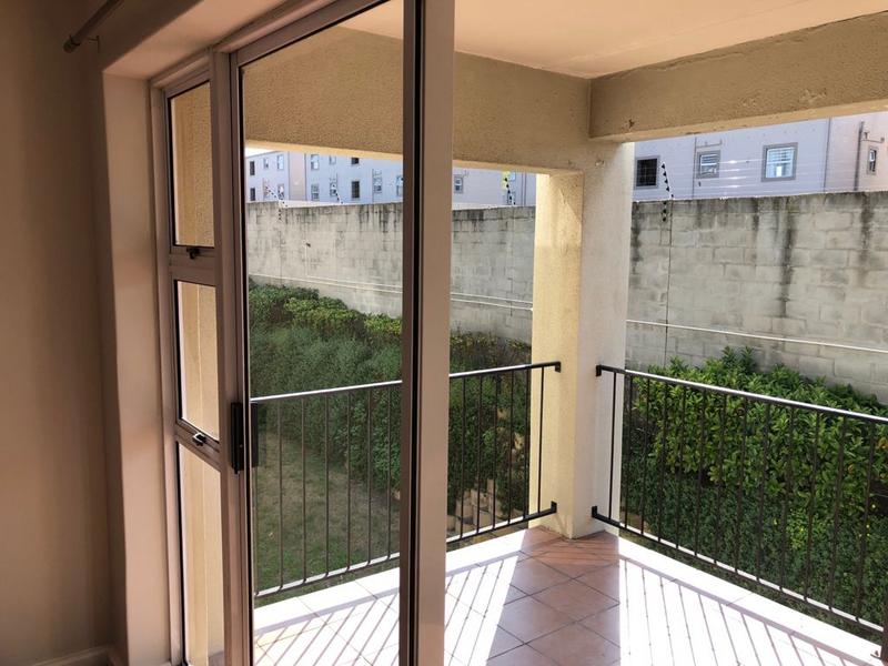 To Let 2 Bedroom Property for Rent in Vredekloof East Western Cape